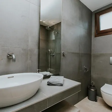 Vila Aiora Amolianí