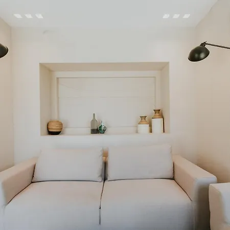Aiora * Ammouliani