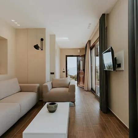 Aiora Villa