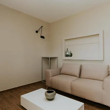 Aiora Villa